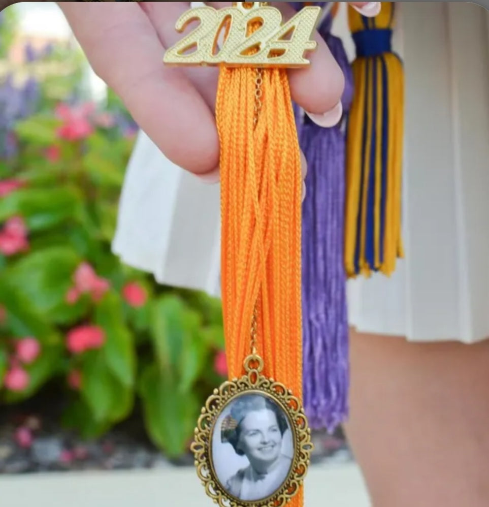 Graduation picture Tassel